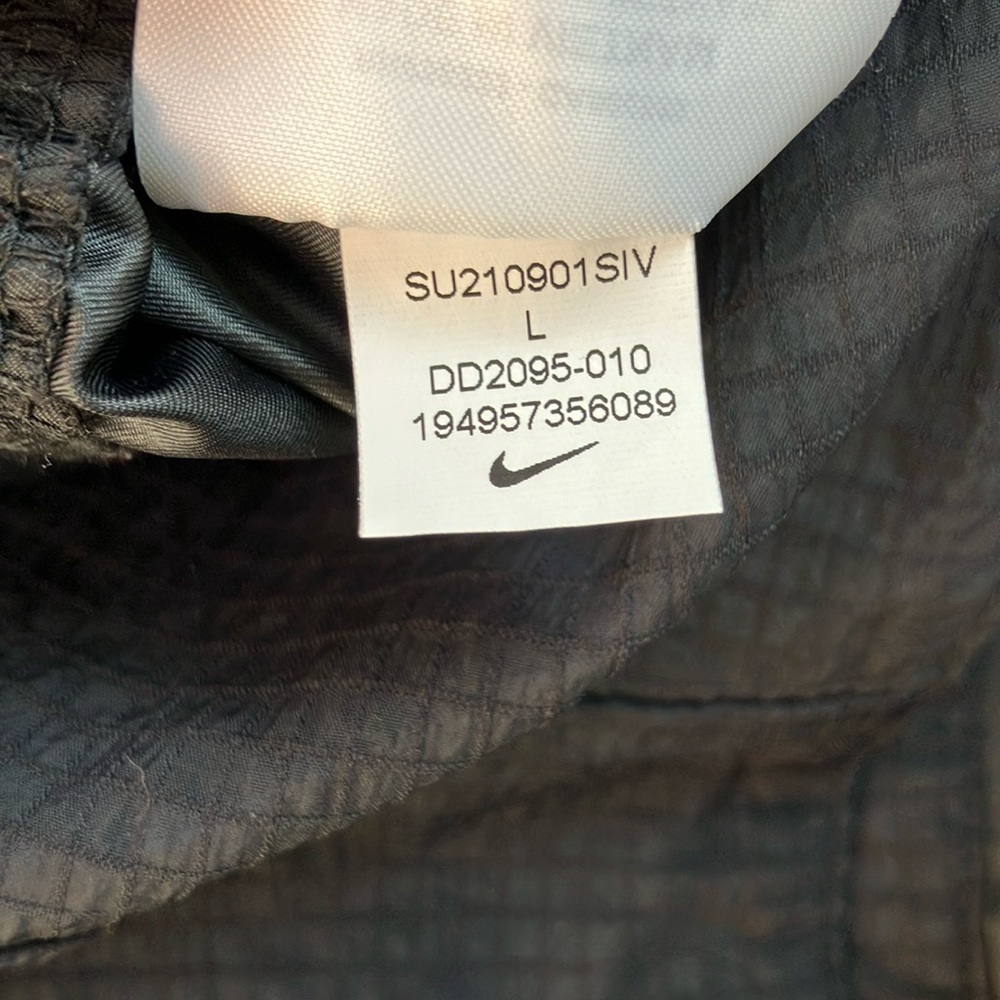 Nike - Picture 8 of 10